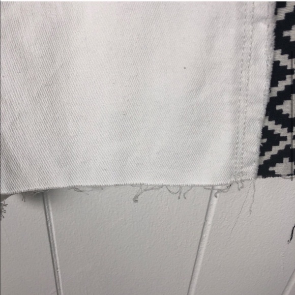 Universal Thread White High Rise Shortie Short - Picture 4 of 7